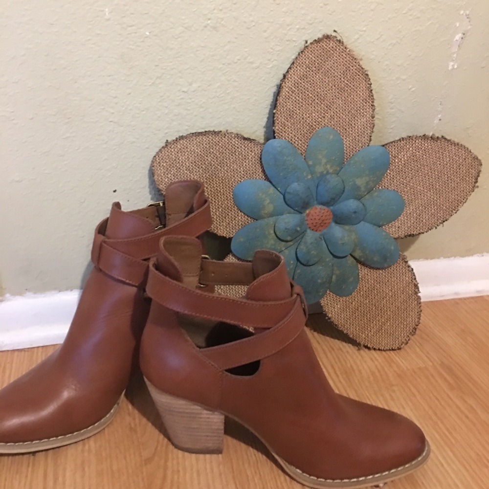 Reba booties